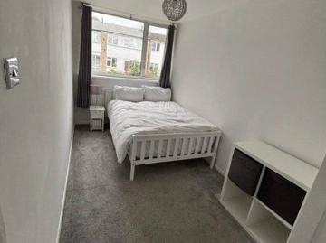 Spring Vale, Greenhithe DA9, 3 bed shared accommodation to rent, £850 pcm | PrimeLocation