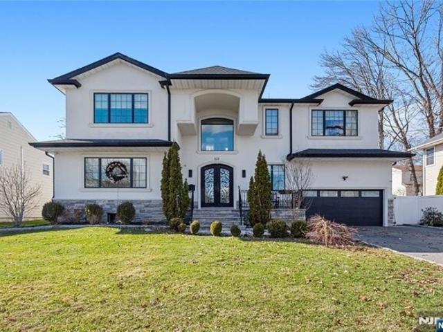 Spring Valley Rd, Paramus, Home For Sale