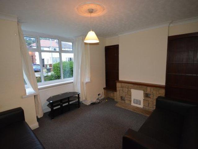 Springbank Crescent, Leeds LS6, 3 bed shared accommodation to rent, £550 pppm | PrimeLocation
