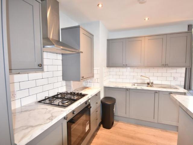 Springbank Road, Sandyford, Newcastle. 3 bed flat to rent £1,734 pcm £400 pw