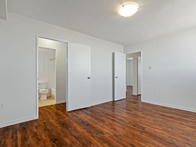 Springbank Village 3 Bedroom Apartment for Rent at 914 914, 916, 924 Wonderland Road South, London, ON N6K 2V9 Westmount