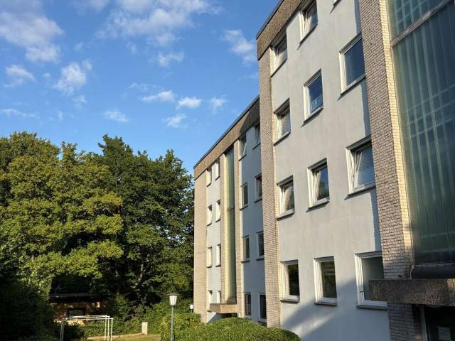 Springe, helle, freundliche 2 Zi Wohnung mit Balkon