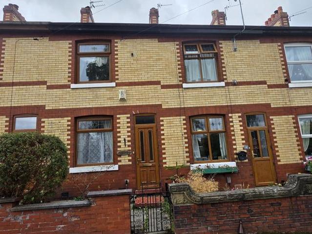 Springfield Avenue, Stockport, SK6 3 bed house to rent £1,300 pcm £300 pw