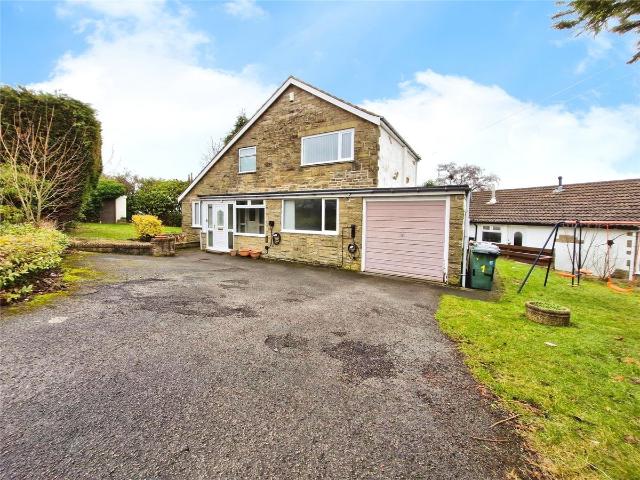 Springfield Court, Keighley, West Yorkshire BD20, 4 bed detached house to rent, £1,400 pcm | PrimeLocation