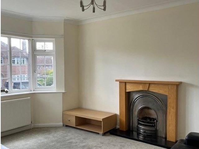 Springfield Close, Stanmore HA7, 2 bed maisonette to rent, £1,900 pcm | PrimeLocation