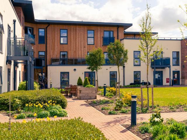 Springfield Close, Stratford Upon Avon CV37, 1 bed flat to rent, £2,800 pcm | PrimeLocation