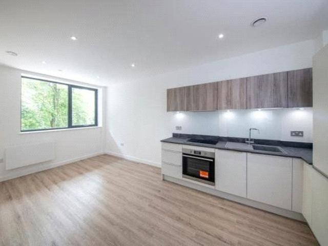 Springfield House, Ashwood Way, Basingstoke RG23, 1 bed flat to rent, £1,080 pcm | PrimeLocation