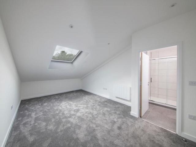 Springfield House, Basingstoke RG23, 1 bed flat to rent, £1,220 pcm | PrimeLocation