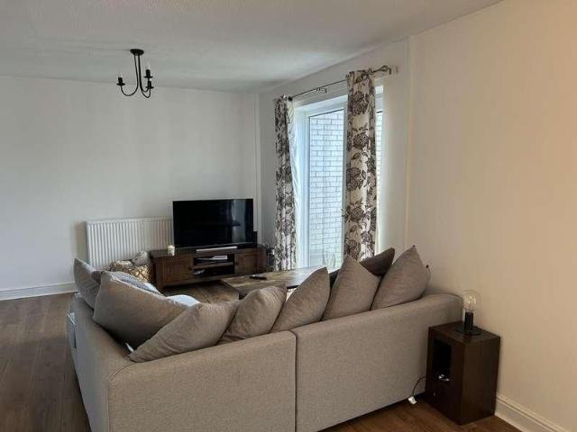 Springfield Lane, Brackla, CF31