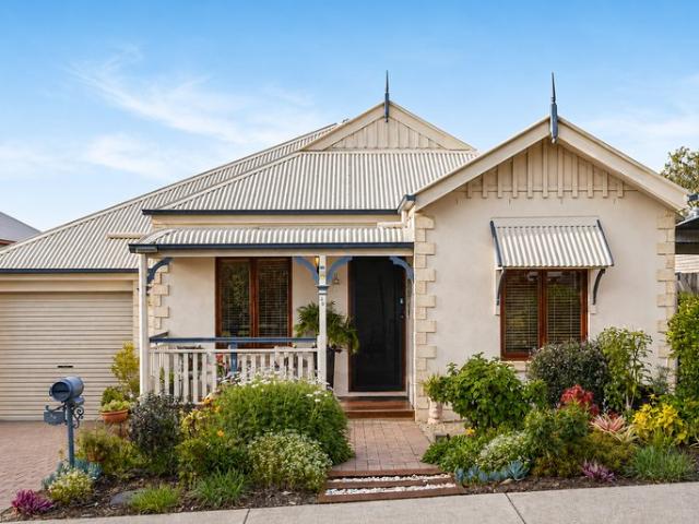 Charming, Immaculate & Simply Irresistible Cottage