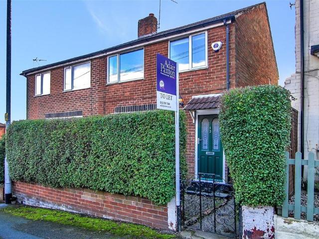 Springfield Mount, Horsforth 3 bed semi detached house to rent £1,100 pcm £254 pw