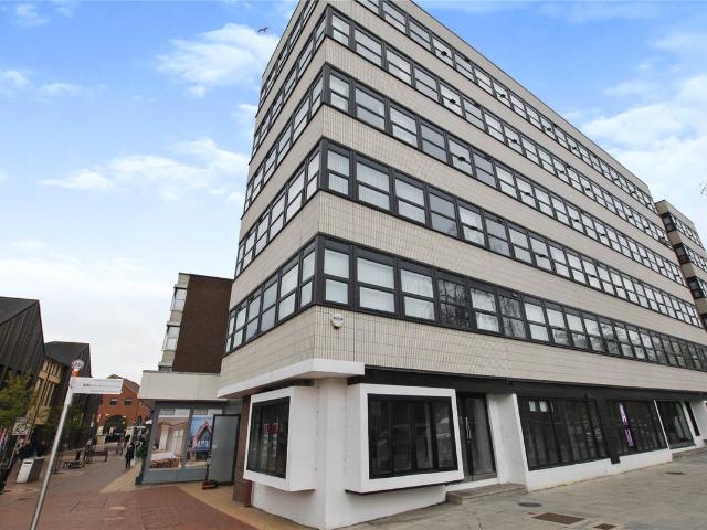 Springfield Road, Chelmsford, Essex CM2, 1 bed flat to rent, £1,100 pcm | PrimeLocation