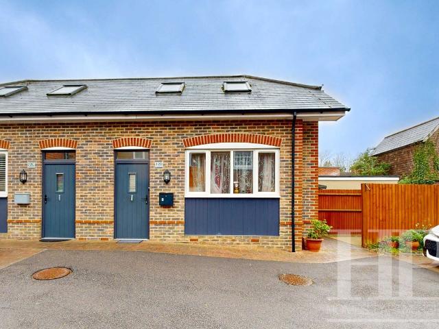 Springfield Road, Crawley RH11, 2 bed semi detached house to rent, £1,500 pcm | PrimeLocation