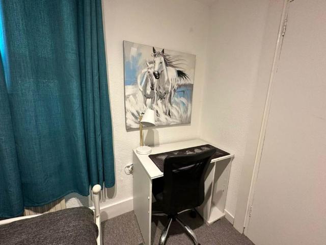 Springfield Road, Guildford GU1 1 bed in a house share to rent £750 pcm £173 pw