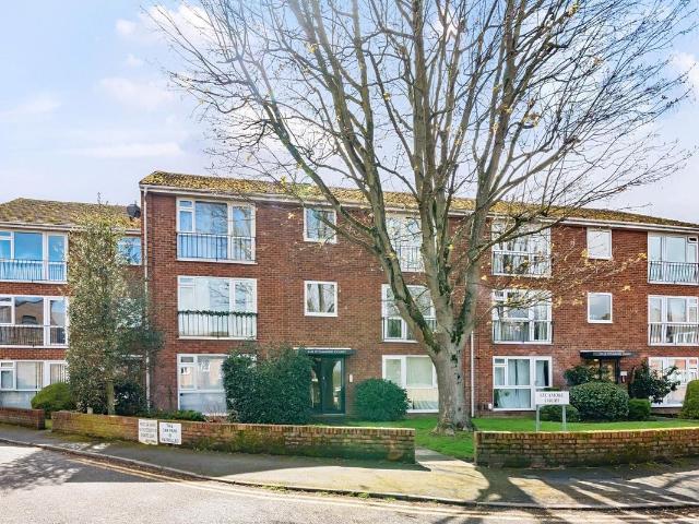 Springfield Road, Windsor SL4, 2 bed flat to rent, £1,700 pcm | PrimeLocation