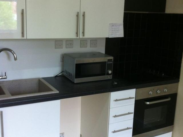 Springfield Street, Wigan WN1, 2 bed flat to rent, £700 pcm | PrimeLocation