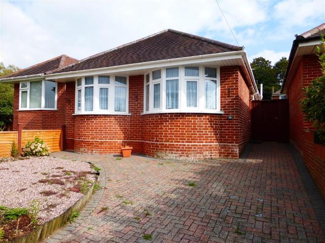 Springford Crescent, SOUTHAMPTON, SO16 2 bed bungalow to rent £1,600 pcm £369 pw