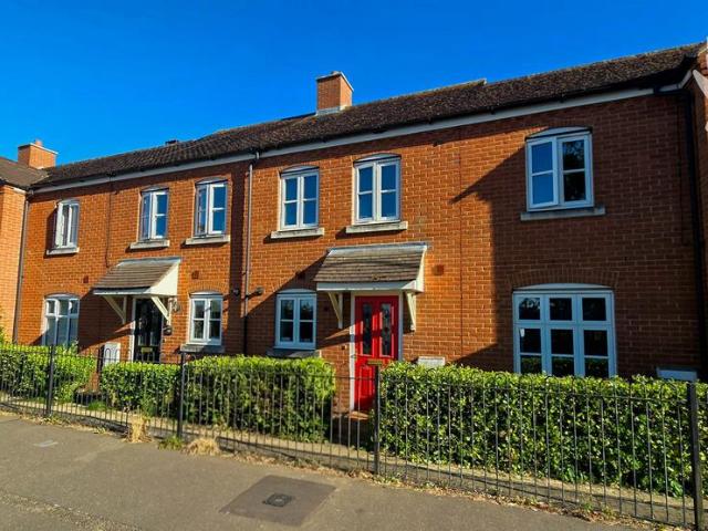 Springham Drive, Colchester, CO4 2 bed terraced house to rent £1,400 pcm £323 pw
