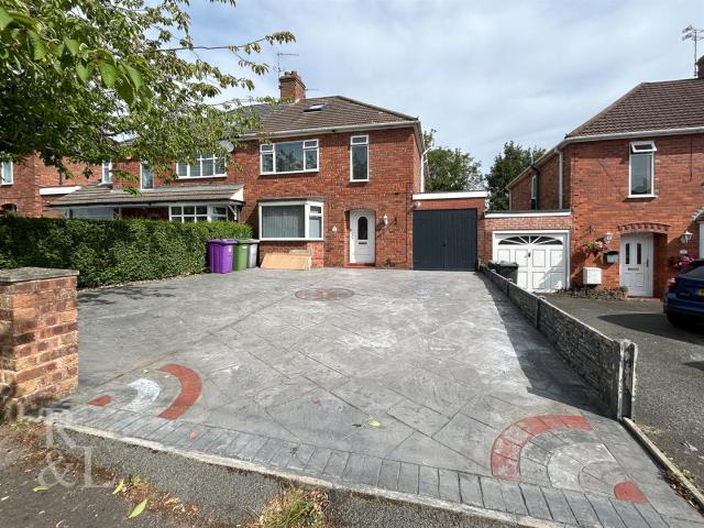 Springhill Grove, Wolverhampton, 3 bedroom, House