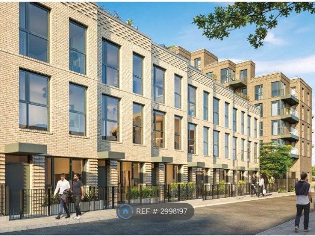 Springpark Drive, London N4, 4 bed terraced house to rent, £5,700 pcm | PrimeLocation