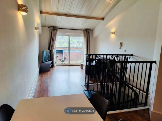 Sprinkwell Mill, Dewsbury WF13, 1 bed flat to rent, £795 pcm | PrimeLocation