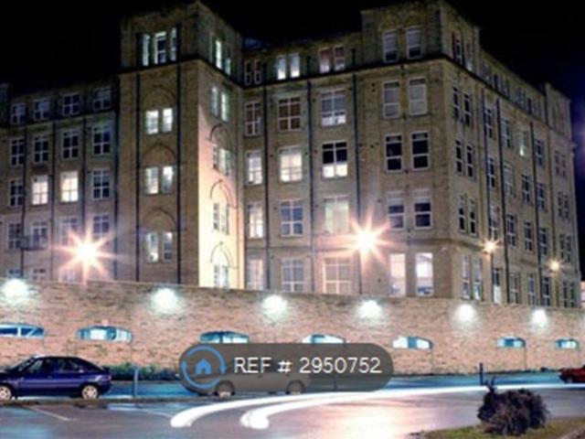 Sprinkwell, Dewsbury WF13, 1 bed flat to rent, £795 pcm | PrimeLocation
