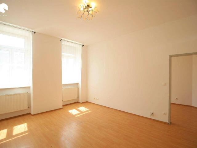 # SQ TOP SANIERTE 2 ZIMMER EG WOHNUNG