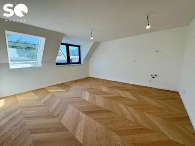 #SQ ERSTBEZUG: LICHTDURCHFLUTETE 3 ZIMMER DACHGESCHOSSWOHNUNG NÄHE SCHÖNBRUNN