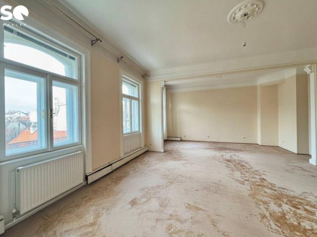 #SQ HELLE 5 ZIMMER ALTBAUWOHNUNG MIT BALKON NÄHE U2 RATHAUS!