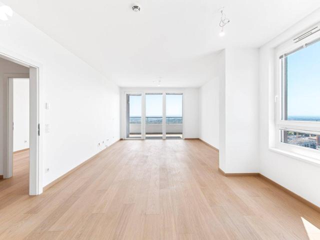 # SQ HOCH33 WOHNEN MIT WEITBLICK IM HÖCHSTGELEGENEN WOHNGEBÄUDE WIENS