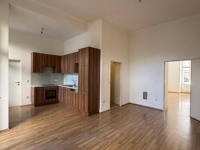 # SQ RUHIGE 2 ZIMMERWOHNUNG MIT GROSSZÜGIGER TERRASSE ca. 25 m² IN BESTER LAGE 1040 WIEN