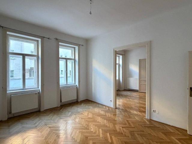 #SQ SCHÖNE 3 ZIMMERWOHNUNG MIT KLEINEM BALKON NÄHE AUMANNPLATZ