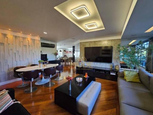 SQN 109 / APARTAMENTO REFORMADO / 168 M2 / 4 QUARTOS / VISTA LIVRE E VAZADO