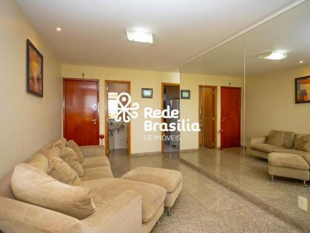 SQN 212 Cobertura com 3 quartos sendo 2 suítes closet varanda 3 vagas de garagem aceita