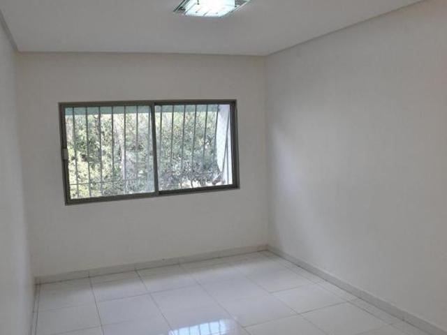 Sqs 402, 3 q, suite, closet, DCE, elevador, reformado, semimobiliado e desocupado, 104 m2 de area ut