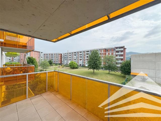 SQUADRO ostseitige 3 Zimmer Wohnung mit Balkon in zentraler Lage!