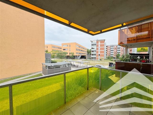 SQUADRO westseitige 2 Zimmer Wohnung mit Balkon in zentraler Lage!