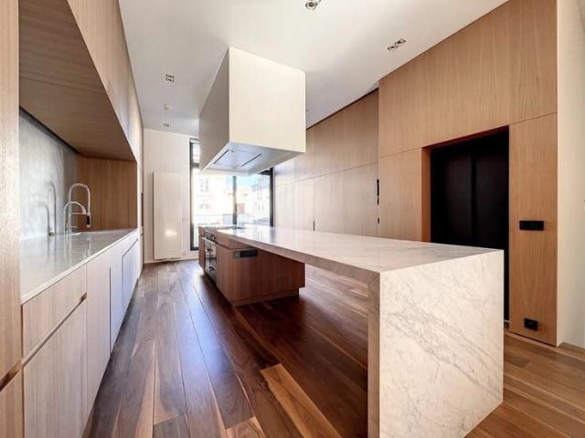 Square of the Woods Exceptionally renovated property with