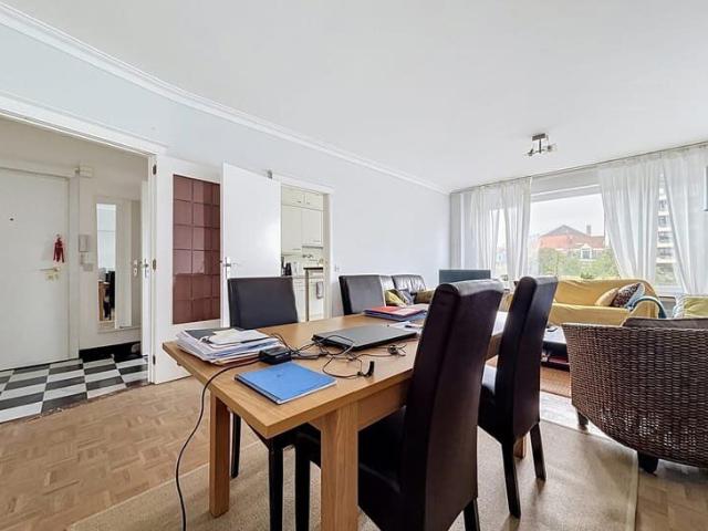 Square Marguerite: Furnished 2 bedroom apartment