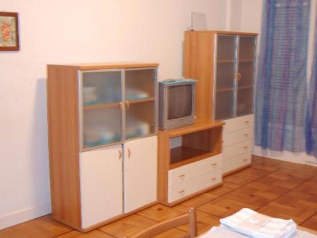 SQUARE ROYAL 1er DISPONIBLE IMMEDIATEMENT