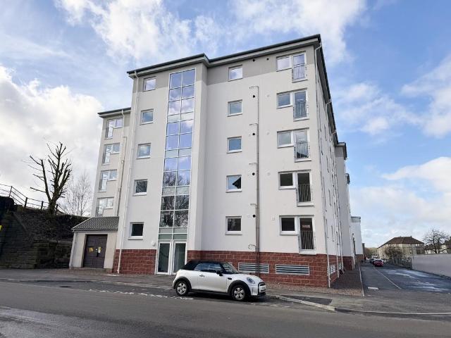 Squire Street, Glasgow G14 2 bed flat to rent £1,195 pcm £276 pw