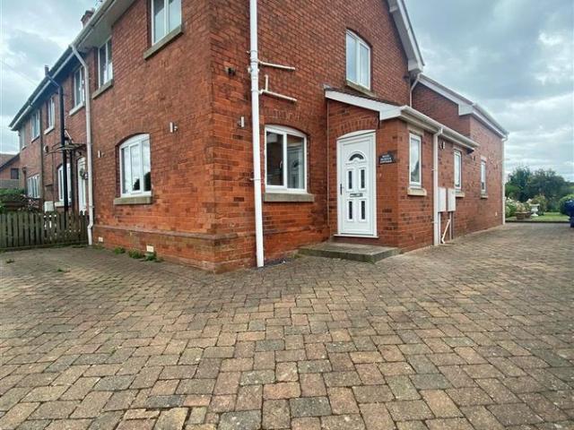 Squires Lane, Mansfield NG21, 4 bed cottage to rent, £1,495 pcm | PrimeLocation