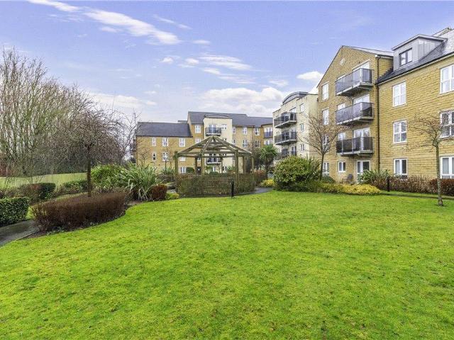 Squirrel Way, Leeds, West Yorkshire. 2 bed retirement property to rent £1,500 pcm £346 pw