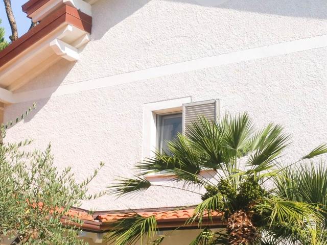 S/RA370 FORTE DEI MARMI PRESTIGIOSA VILLA A 200mt DAL MARE