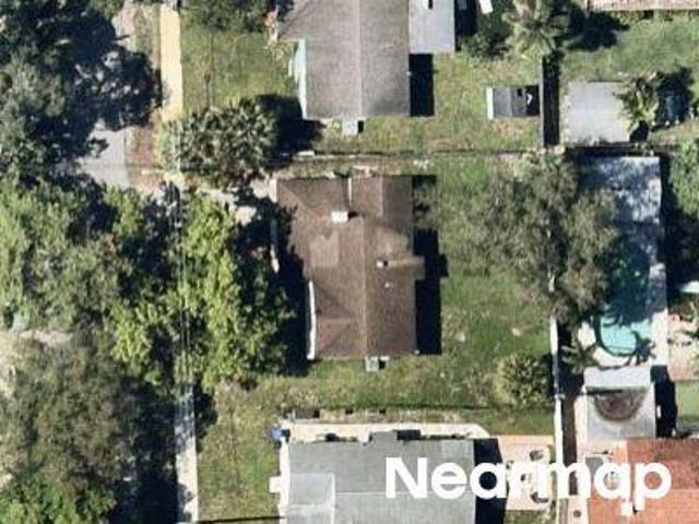 SW 10th Ave