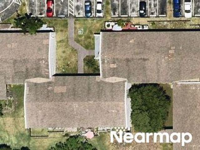 SW 220th St Apt