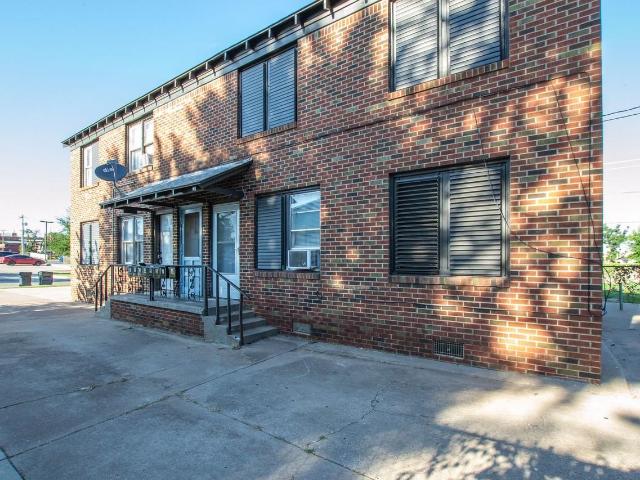 SW 27th St Complex 1 Bedroom Apartment for Rent at 316 Sw 27th St, Oklahoma City, OK 73109 Central Capitol Hill