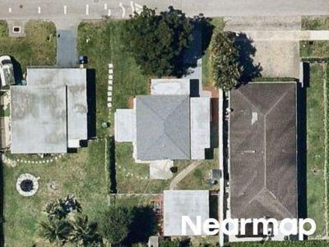 SW 28th St