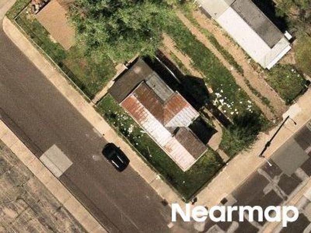 SW Adams St
