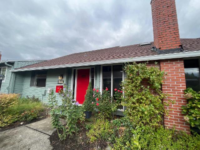 SW Barclay Ct